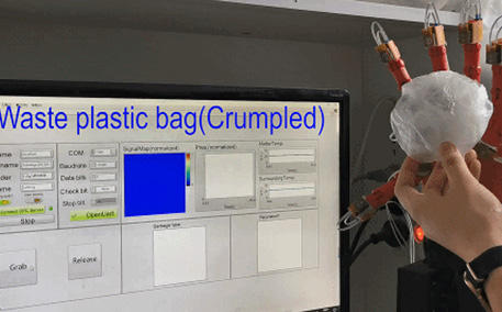 清华大学研发垃圾分类“神器”,准确率可达94%,自研四重触觉传感器,可识别面包、纸盒和橘皮等