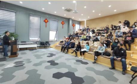 武宁科技园科技政策专场培训在我院举行，9家孵化企业受邀参加！